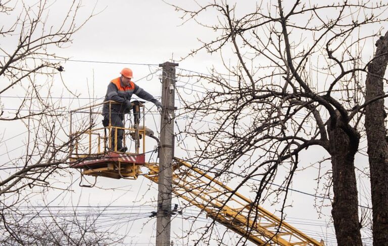 Фото для новини:Укренерго розповів про відключення в суботу