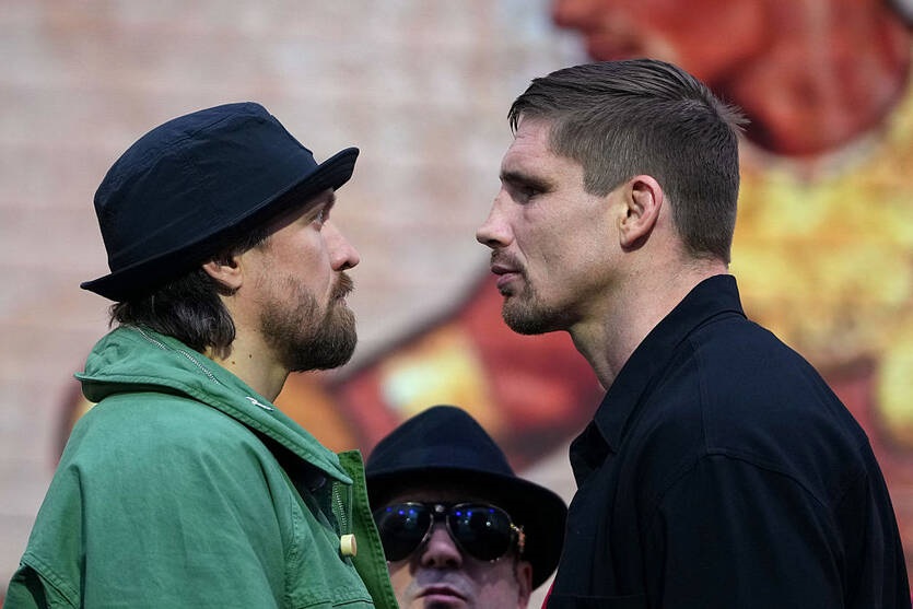 Фото для новини:Усик зустрівся з Верхувеном у напруженій битві поглядів