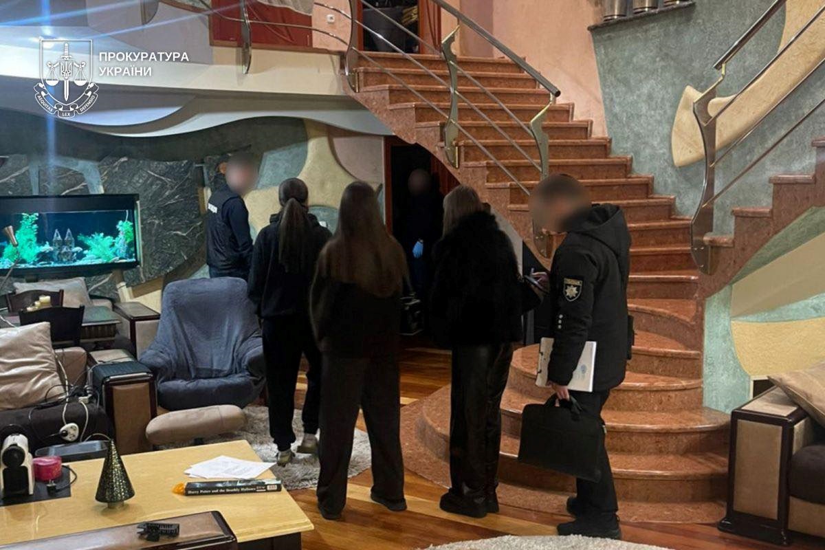 Фото для новини:Ужгородський депутат приховав активи на понад 13,8 млн