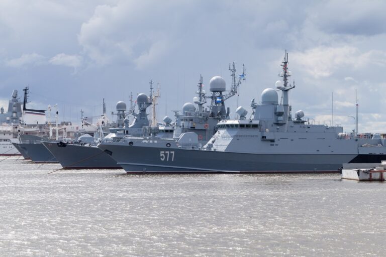 Фото для новини:В Атлантиці формується новий фронт НАТО&ndash;РФ