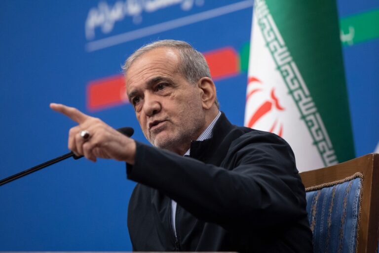 Фото для новини:В Ірані прокоментували слова Трампа про перемир'я