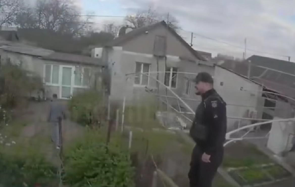 Фото для новини:В Одесі на дитину напав озброєний чоловік