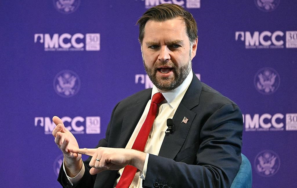 Фото для новини:Венс пояснив, що загрожує "крихкому перемир'ю" з Іраном