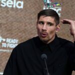 Фото для новини:Верхувен пригрозив достроково завершити бій з Усиком