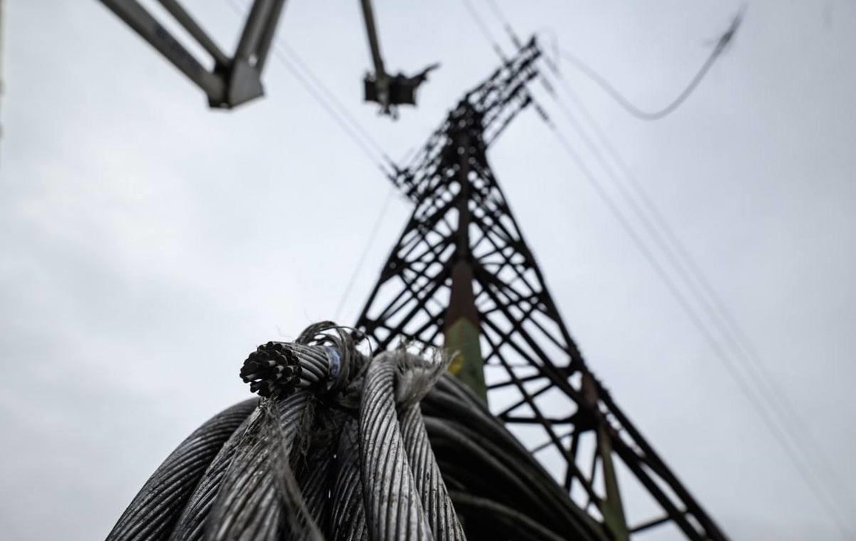 Фото для новини:Відключення світла охопили 13 областей України