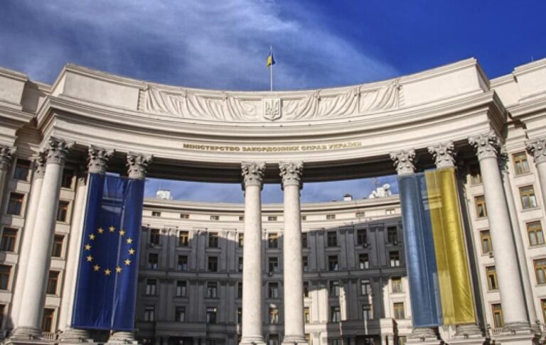 Фото для новини:Вкрадене Росією зерно: МЗС викликало посла Ізраїлю