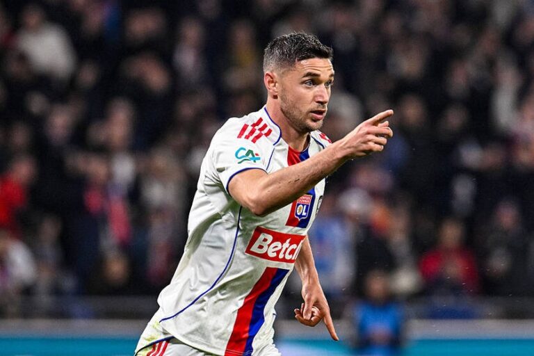 Фото для новини:Яремчук третім голом за Ліон напружує Осер