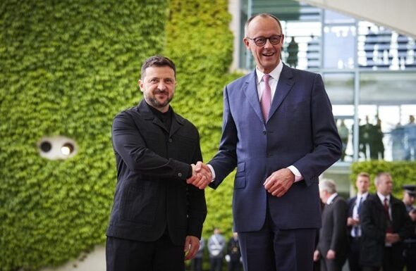 Фото для новини:Зеленський і Мерц зустрінуться в Берліні - ЗМІ