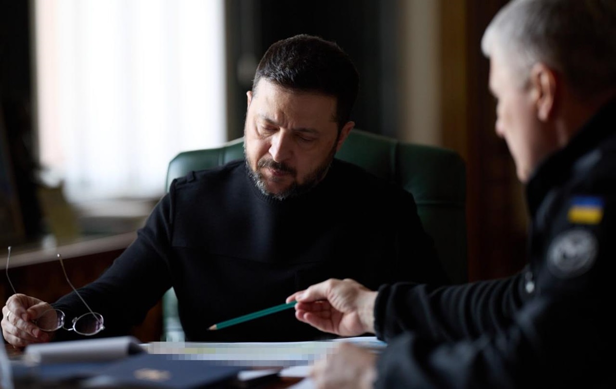 Фото для новини:Зеленський провів Ставку щодо трьох питань