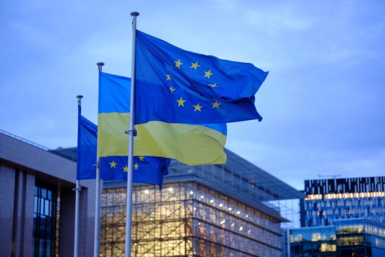 Фото для новини:ЗМІ дізналися про перший транш кредиту в &euro;90 млрд