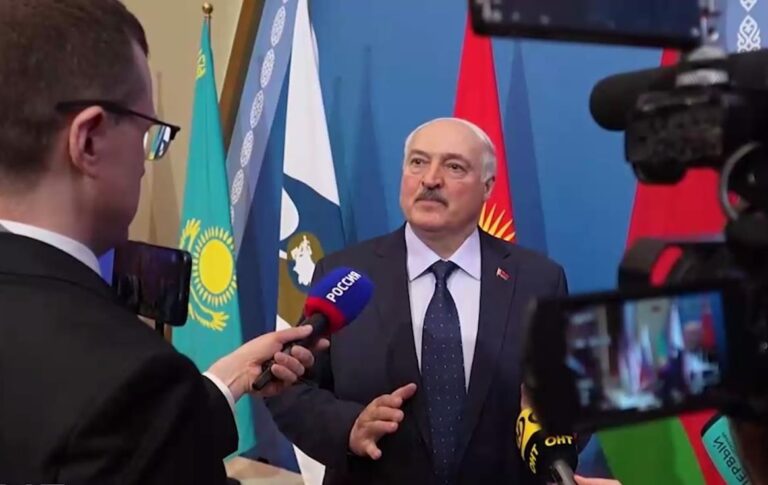 Фото для новини:500 цілей у Білорусі: Лукашенко відповів погрозами