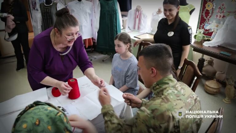 Фото для новини:Код незламності у кожному стібку: вишиваємо спільну історію України