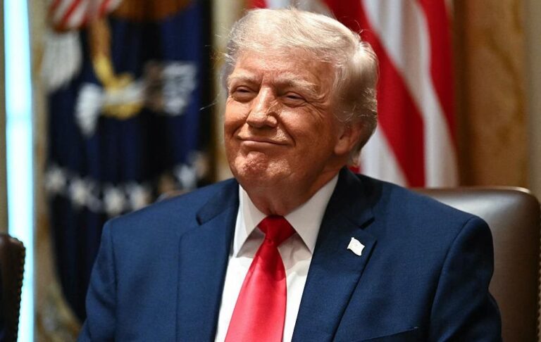 Фото для новини:Адміністрація Трампа оскаржить рішення судді про повернення грошей з мит