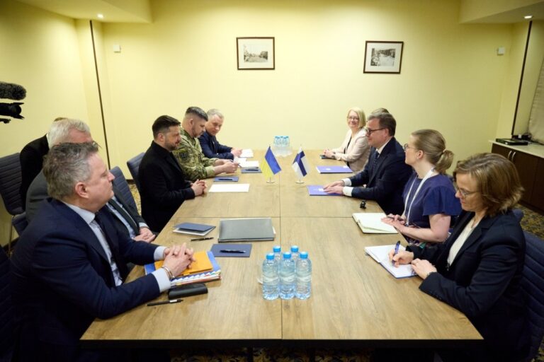 Фото для новини:Фінляндія скерує $300 млн на оборону України