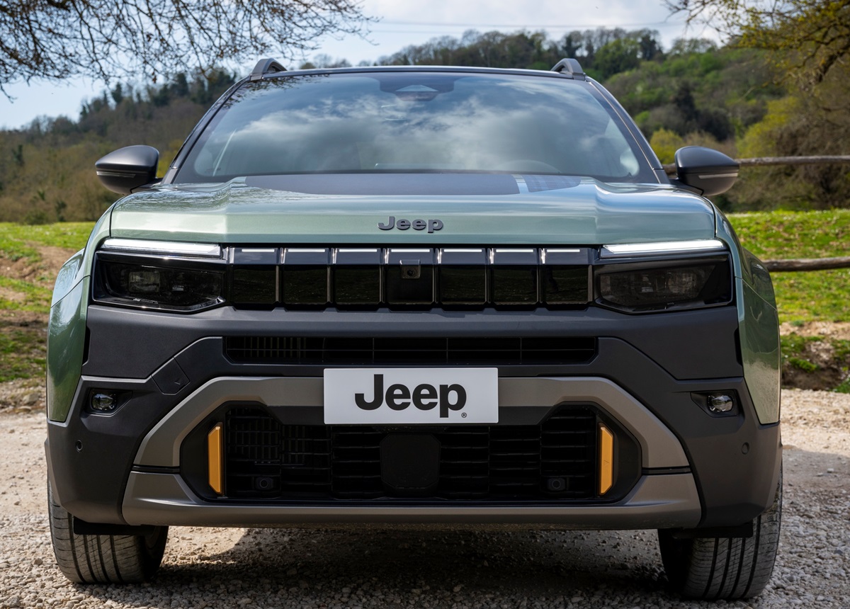 Фото для новини:Jeep оновив кросовер Avenger для Європи та представив ювілейну версію