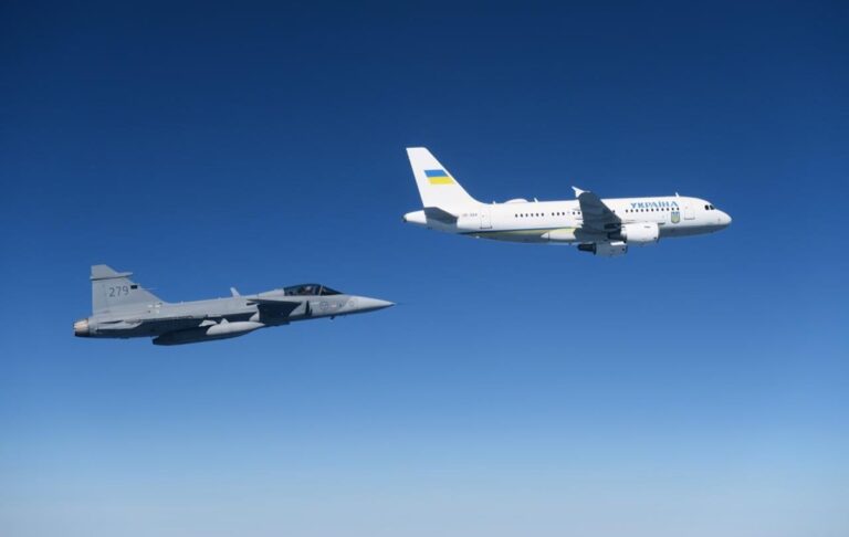Фото для новини:Канада може налагодити виробництво Gripen для України