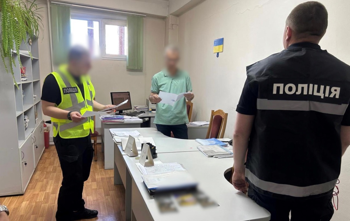 Фото для новини:Ховалися від мобілізації: у Житомирі викрили схему "мертвих душ" у коледжі
