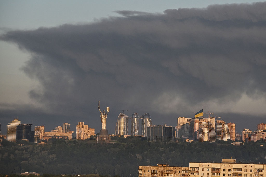 Фото для новини:Москва готує нову атаку і закликає покинути Київ