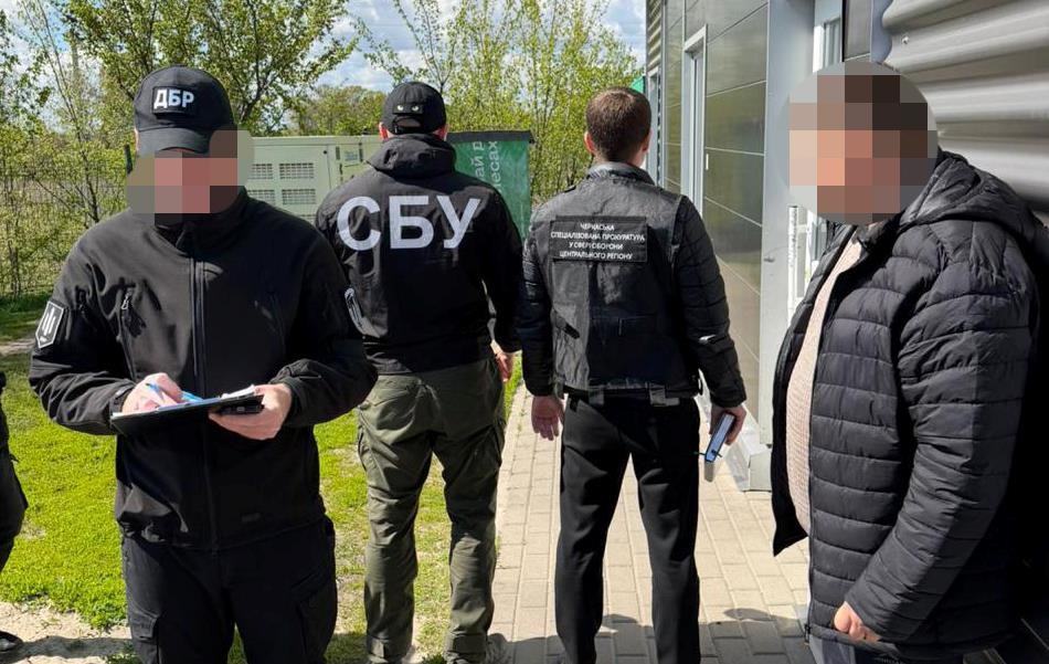 Фото для новини:На Черкащині військового вкрили на хабарі