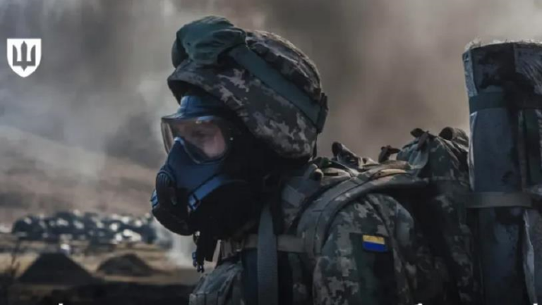Фото для новини:На фронті стрімко зросла інтенсивність хіматак Росії - Міноборони