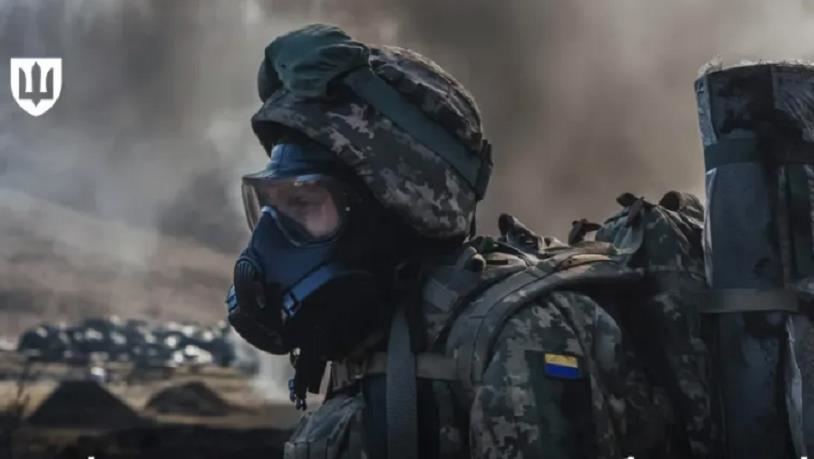 Фото для новини:На фронті стрімко зросла інтенсивність хіматак Росії - Міноборони