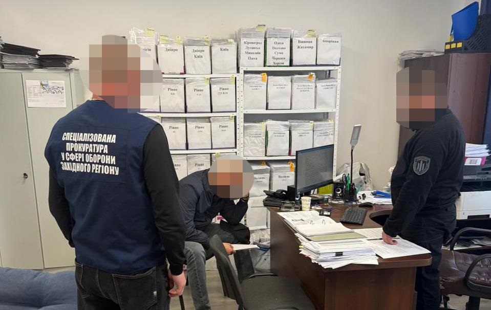 Фото для новини:На Рівненщині солдати намагалися залишити армію через "інвалідність" дружин