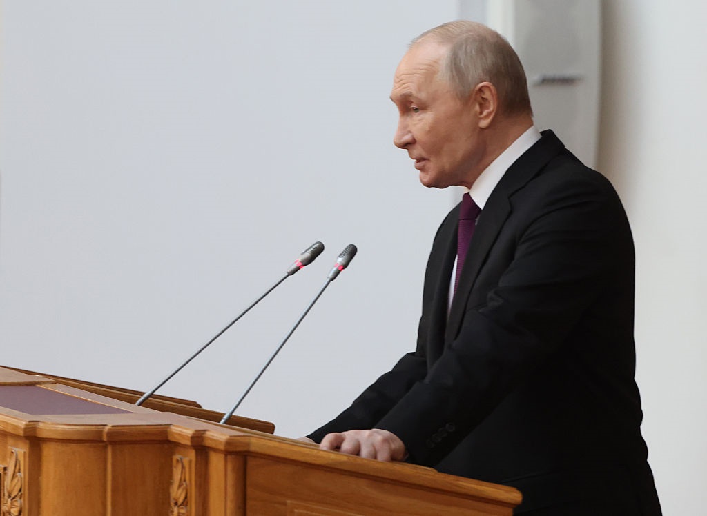 Фото для новини:"На тлі зниження": в Росії перестали публікувати рейтинг Путіна