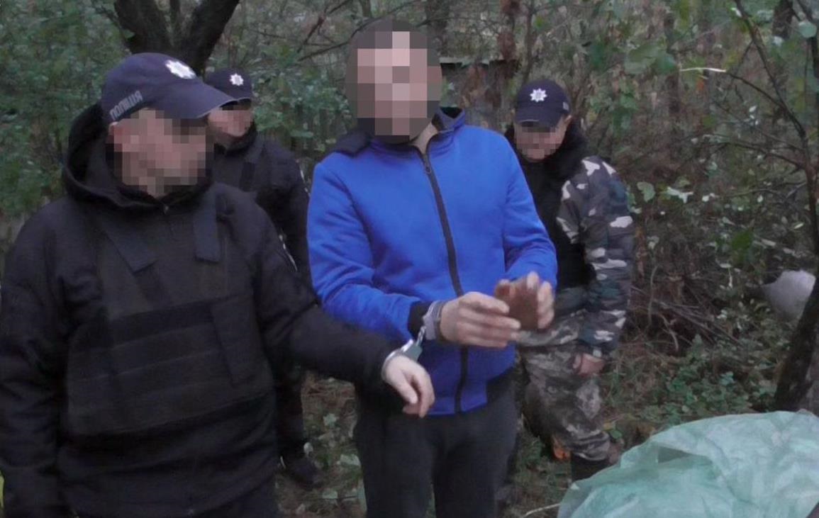 Фото для новини:На Вінниччині судитимуть дезертира, який зґвалтував і вбив 15-річну дівчину