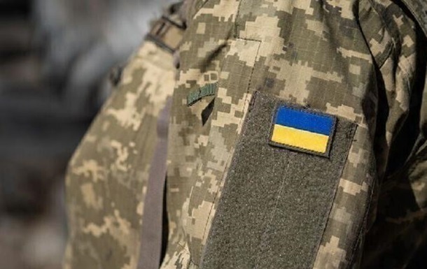 Фото для новини:На Закарпатті відбили спробу штурму будівлі ТЦК