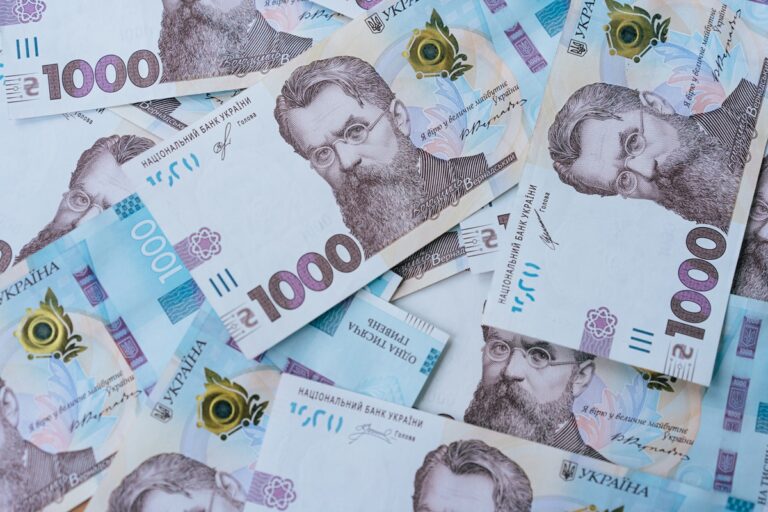 Фото для новини:Податкова у квітні перевиконала "план" на 4,2%