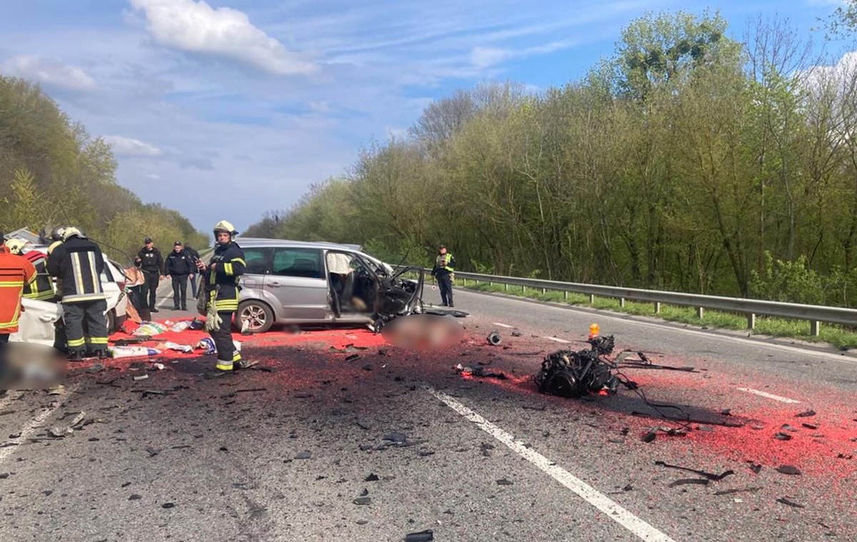 Фото для новини:Працівники ТЦК загинули в ДТП на Черкащині