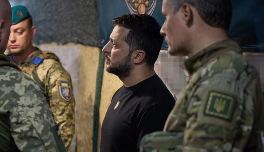 Фото для новини:Реформа армії: контрактна служба, демобілізація, ліквідація ТЦК