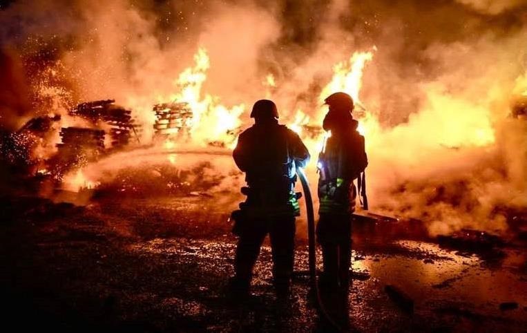 Фото для новини:РФ атакувала цивільну інфраструктуру на Одещині