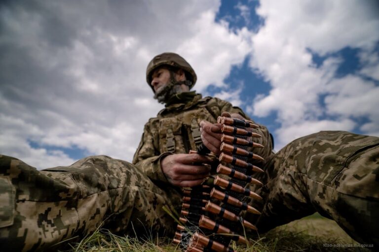 Фото для новини:РФ атакує на Костянтинівському напрямку - Генштаб