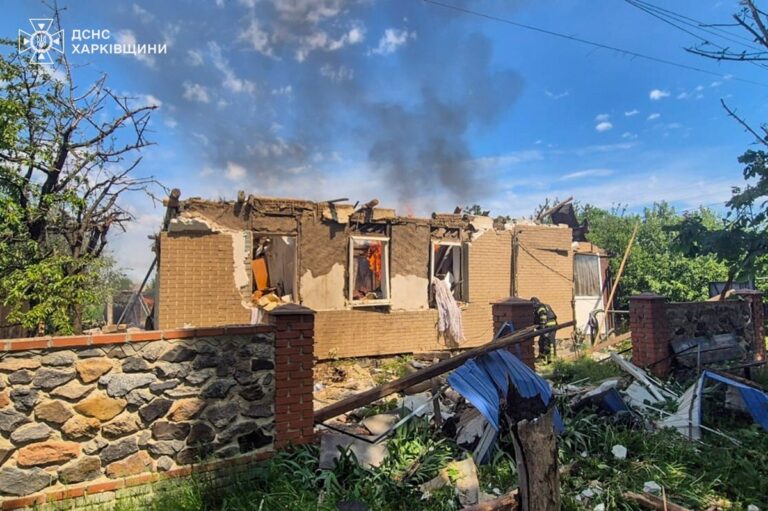 Фото для новини:Росіяни вдарили по Харківщині, є жертва та поранені