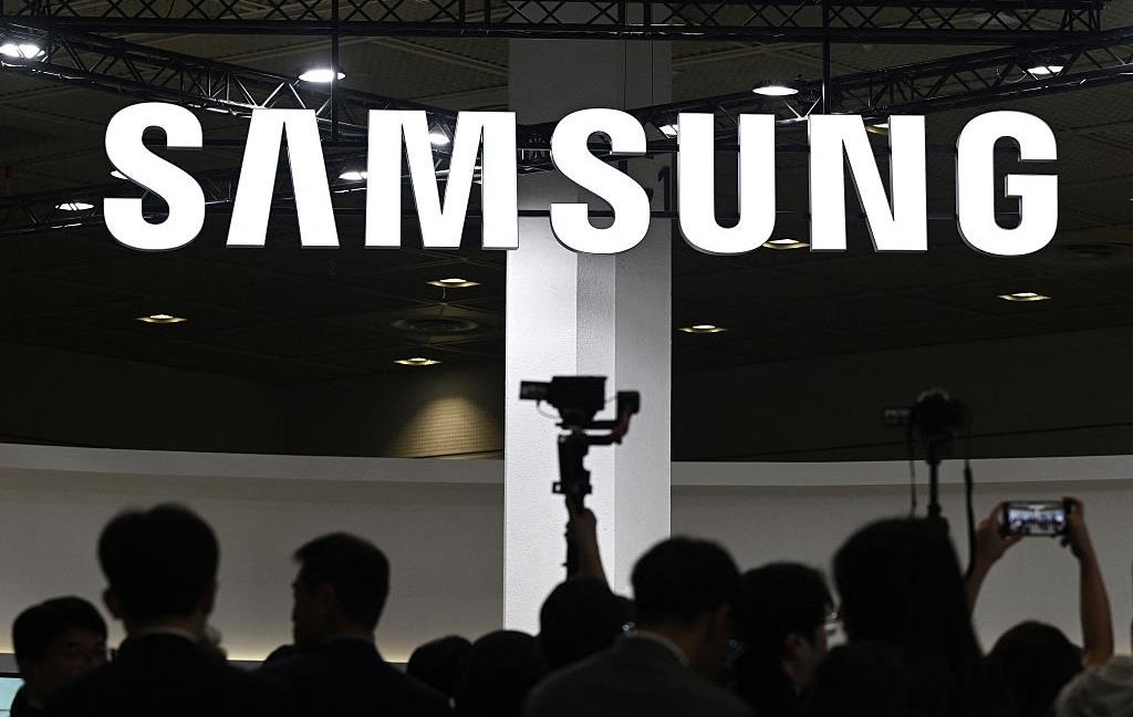 Фото для новини:Samsung досягла ринкової капіталізації в $1 трлн