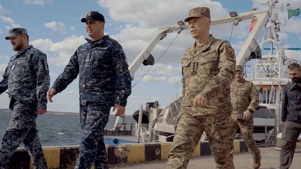 Фото для новини:Сирський заявив про нарощення спроможностей ВМС