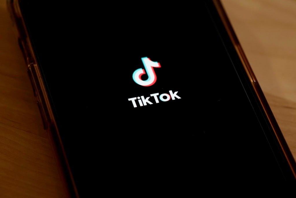 Фото для новини:TikTok заблокував акаунт Алабуга Політех, де збирають "шахеди"