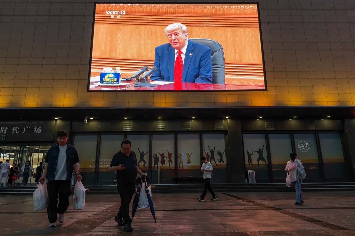 Фото для новини:Трамп: Сі запропонував допомогу з Ормузькою протокою