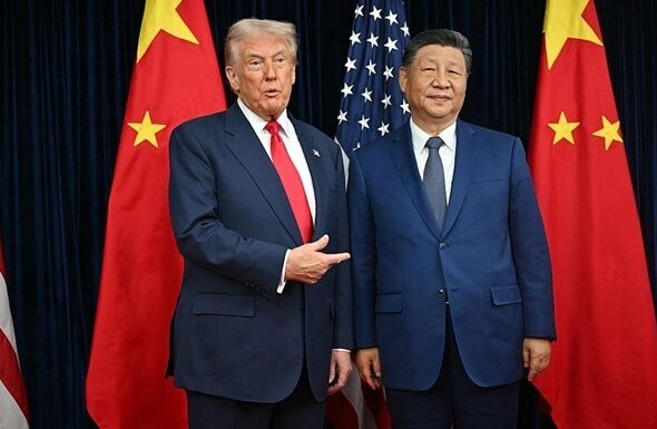 Фото для новини:Трамп зустрівся із Сі Цзіньпіном у Китаї