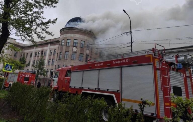 Фото для новини:У Іркутську спалахнув науково-дослідний інститут