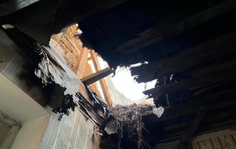 Фото для новини:У Херсоні дрон влучив у газопровід, п'ятеро поранених
