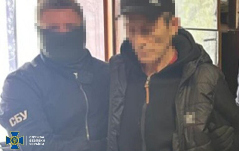 Фото для новини:У Миколаєві рецидивіст коригував російські удари