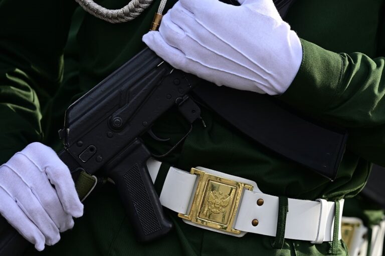Фото для новини:У Росії виникла проблема з рядженими "ветеранами СВО"