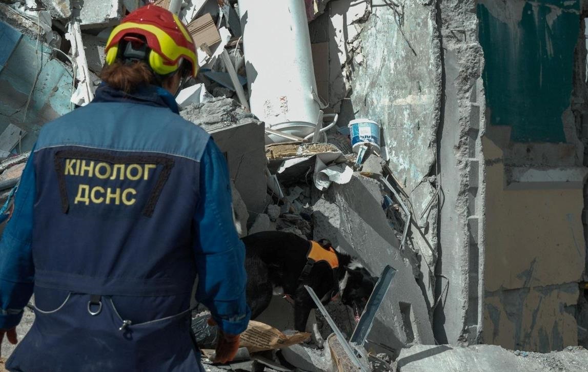 Фото для новини:Удар РФ по Києву: кількість загиблих зросла до 12