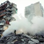 Фото для новини:Удар Росії по Києву: під завалами будинку є люди