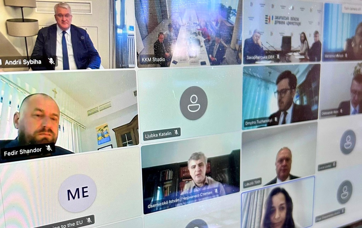 Фото для новини:Україна і Угорщина розпочали консультації