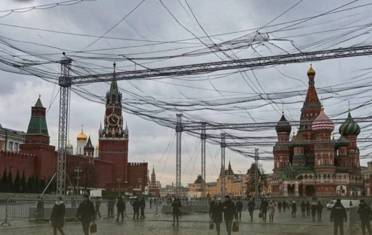 Фото для новини:Україна вже готує росіян до параду у Москві: як це вплине на "свято"