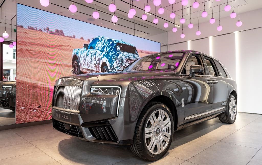Фото для новини:В РФ купили рекордну кількість Rolls-Royce з 2022 року