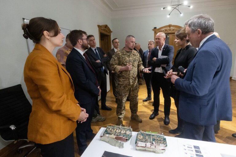 Фото для новини:В російському Орєшнику знайшли білоруську електроніку